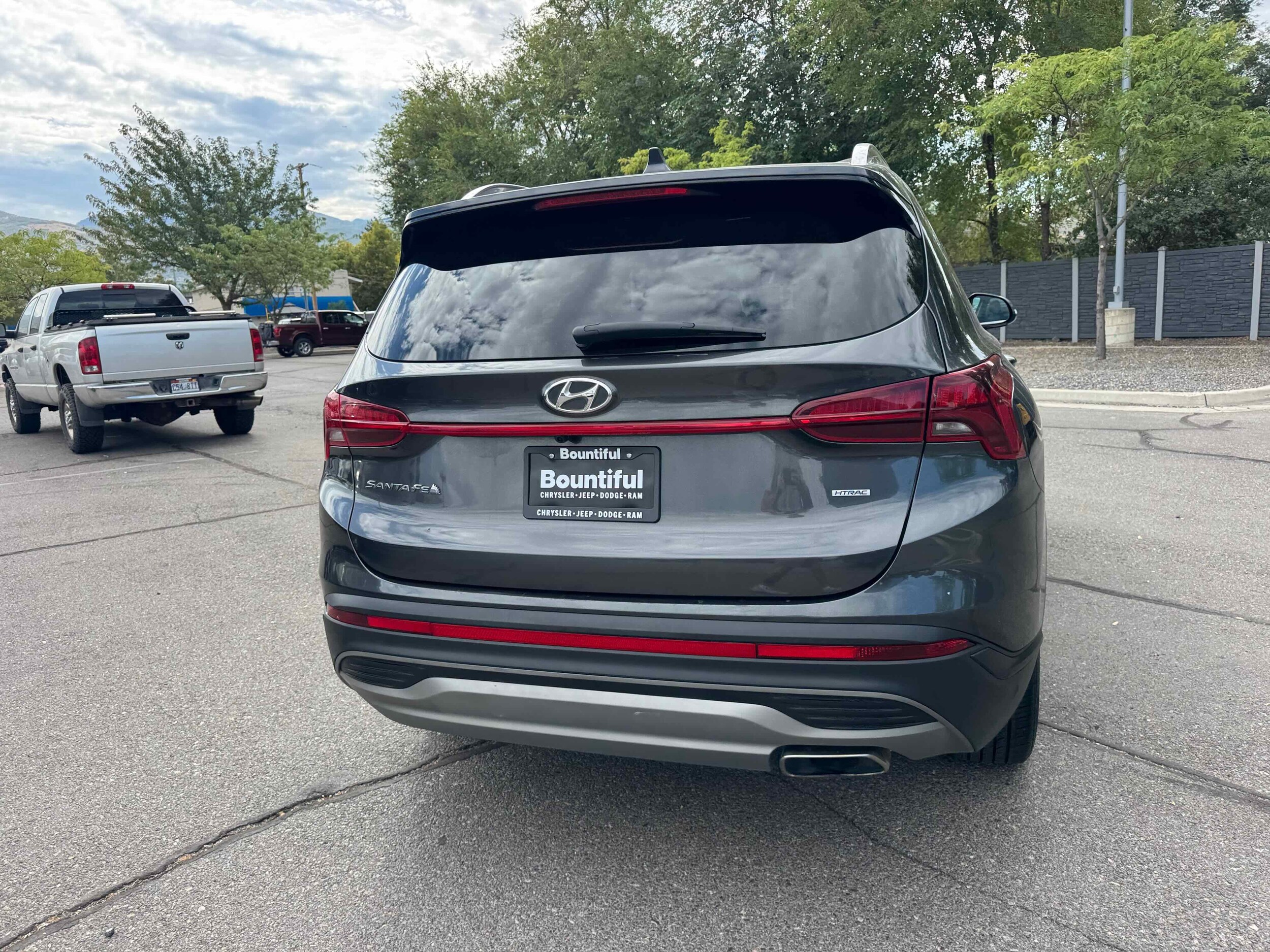 2023 Hyundai Santa Fe SEL photo 3