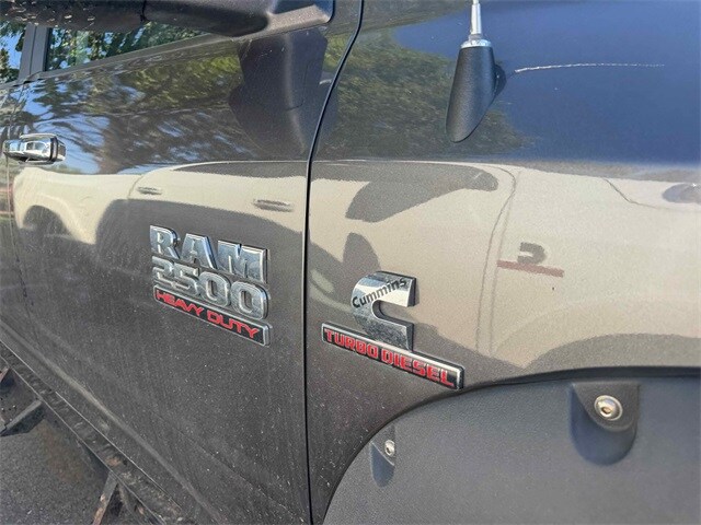 2017 Ram 2500 SLT photo 4