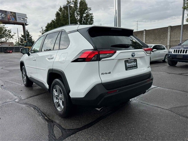 2023 Toyota RAV4 Hybrid LE photo 3