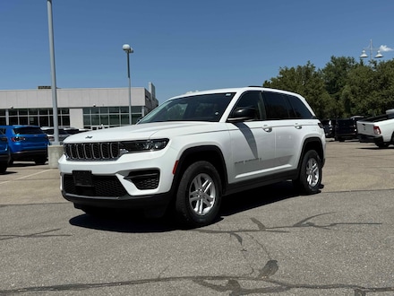 2023 Jeep Grand Cherokee Laredo SUV