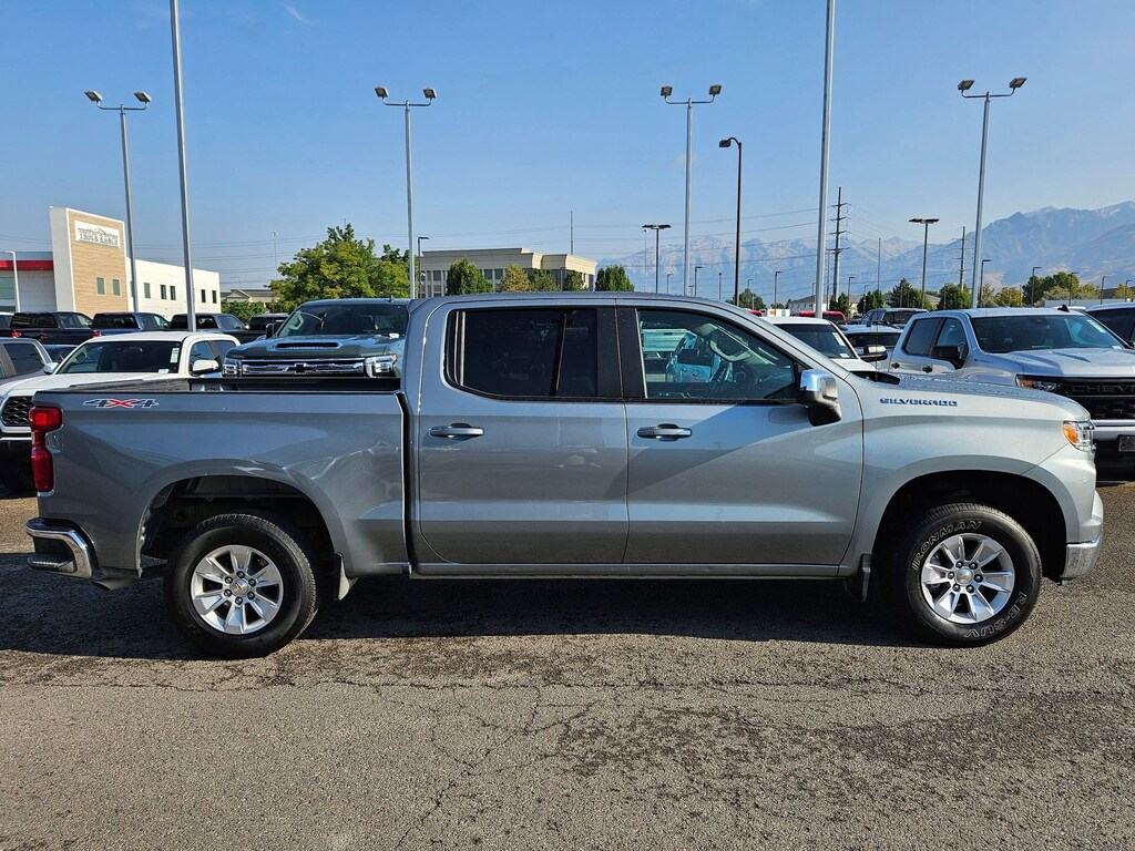 Used 2025 Chevrolet Silverado 1500 LT 4WD Crew Cab 147 LT w/1LT