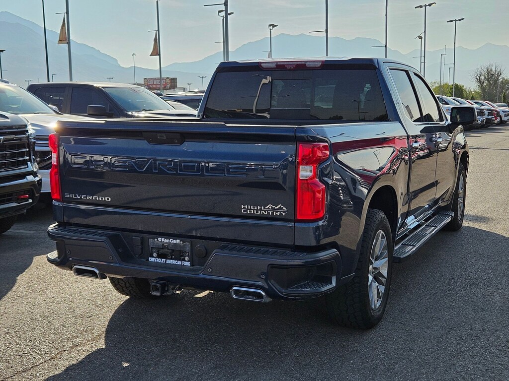 Used 2021 Chevrolet Silverado 1500 High Country 4WD Crew Cab 147 High Country
