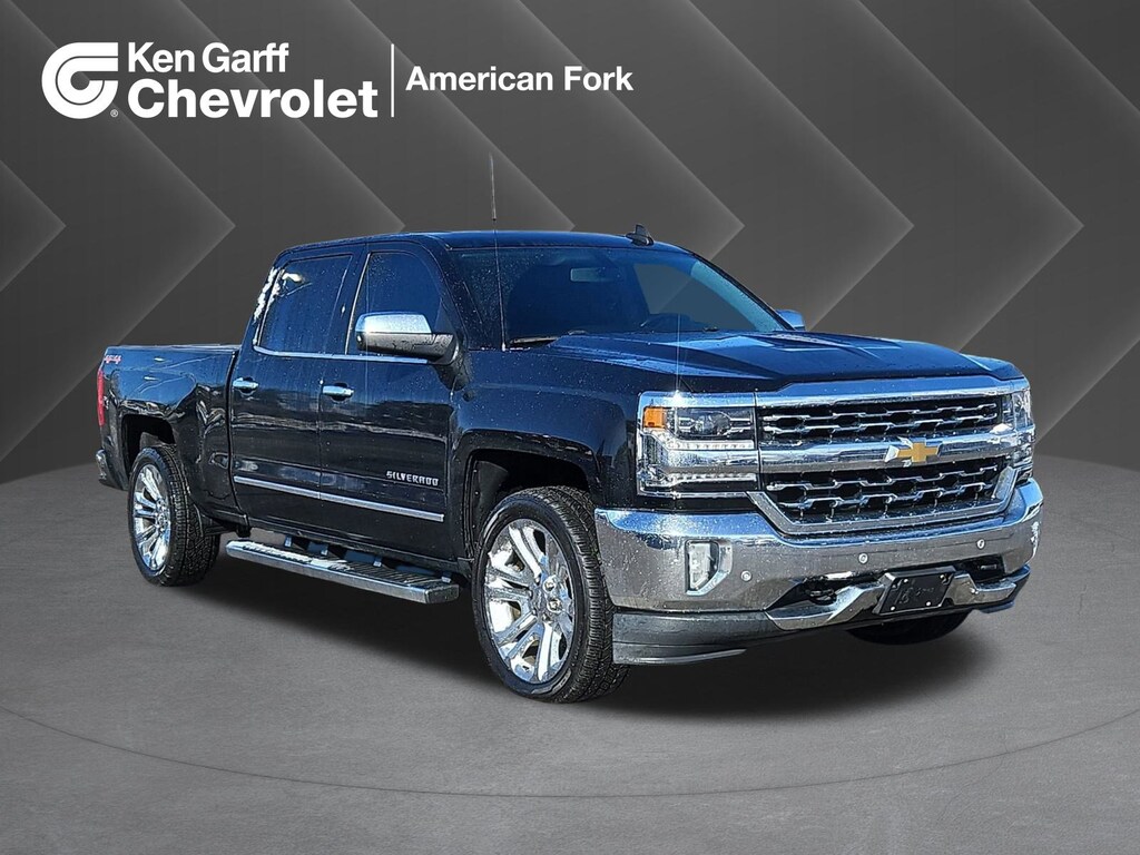 Used 2017 Chevrolet Silverado 1500 LTZ 4WD Crew Cab 153.0 LTZ w/1LZ