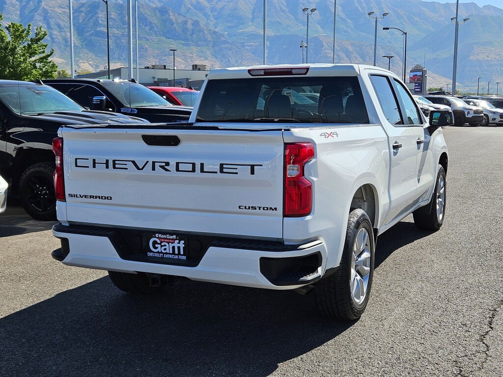 Used 2021 Chevrolet Silverado 1500 Custom 4WD Crew Cab 147 Custom