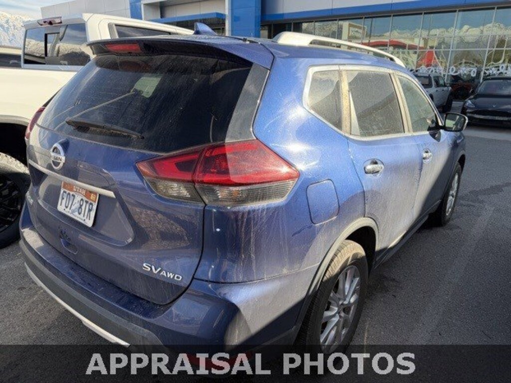 Used 2018 Nissan Rogue SV AWD SV