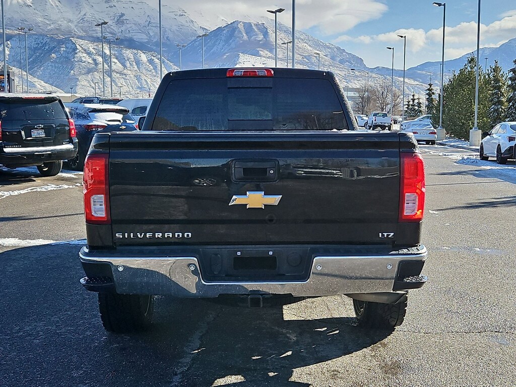 Used 2017 Chevrolet Silverado 1500 LTZ 4WD Crew Cab 153.0 LTZ w/1LZ