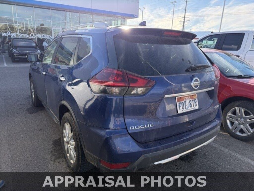Used 2018 Nissan Rogue SV AWD SV