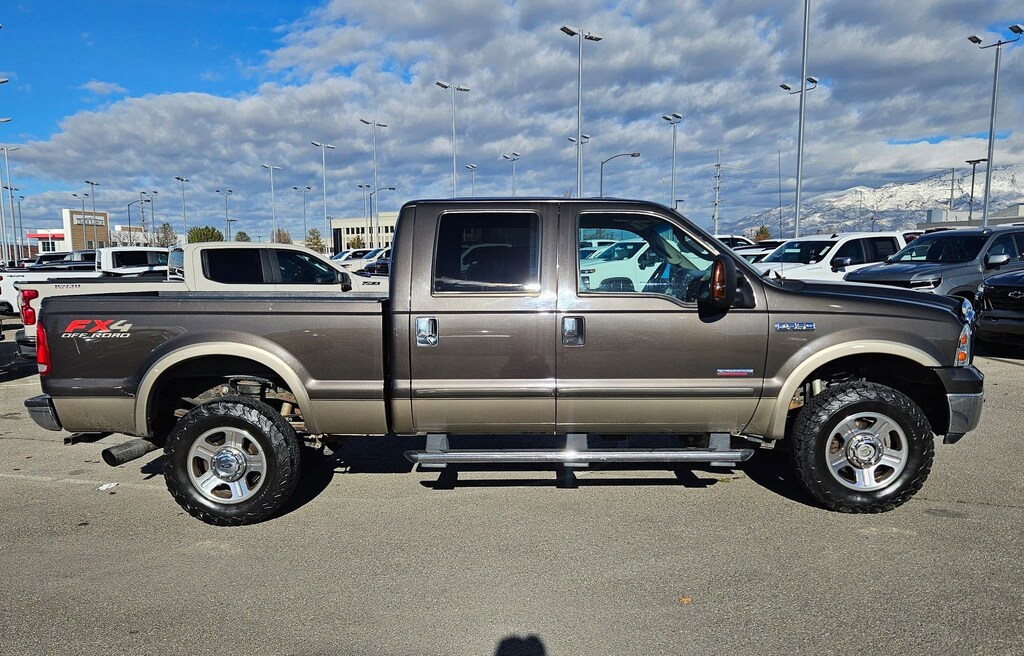 Used 2006 Ford Super Duty F-350 SRW Lariat