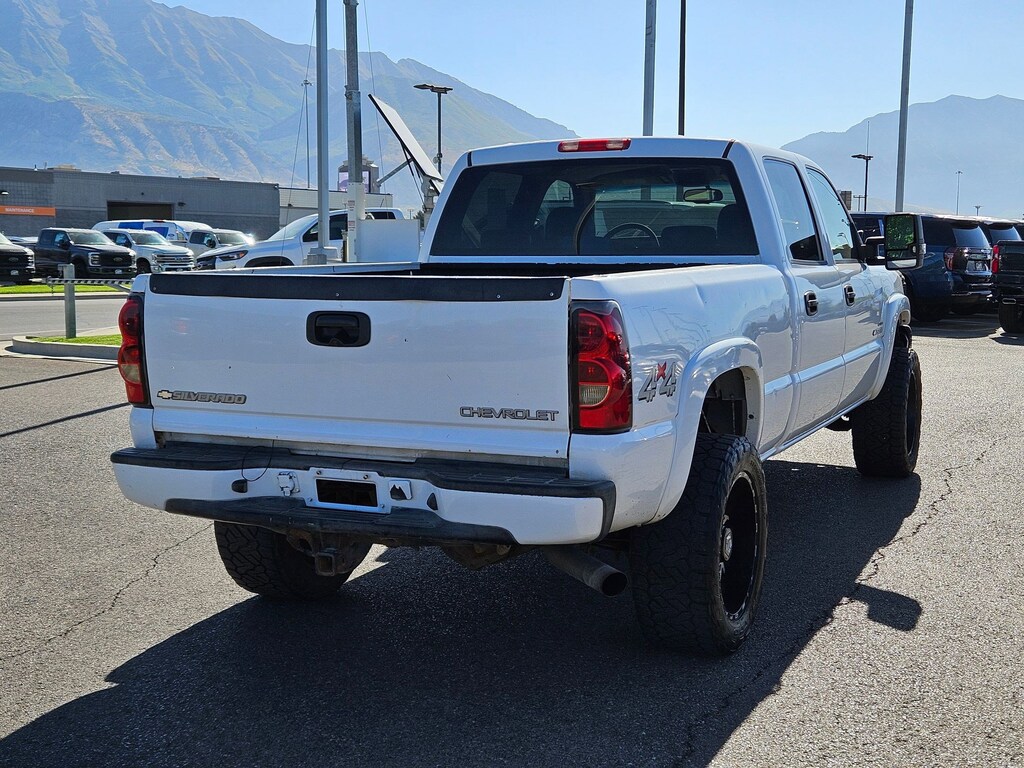 Used 2005 Chevrolet Silverado 2500HD LT Crew Cab 153 WB 4WD LT