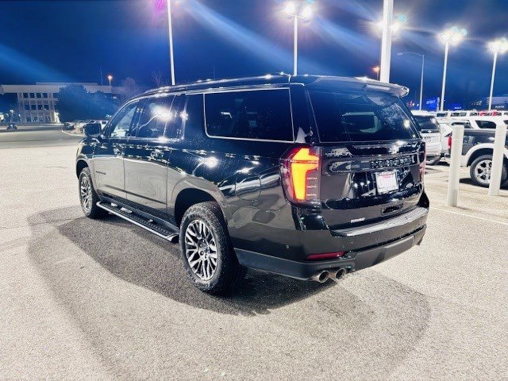 Used 2025 Chevrolet Suburban Z71 4WD Z71