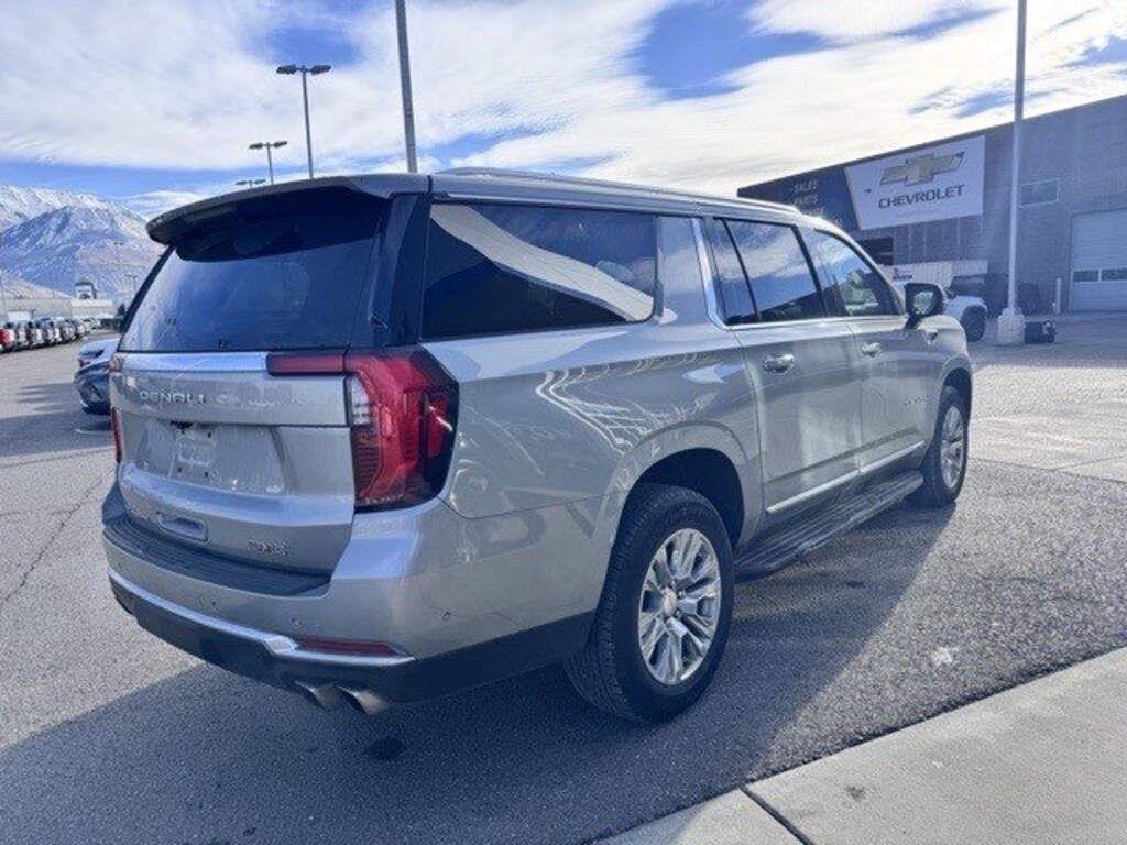 Used 2025 GMC Yukon XL Denali 4WD Denali