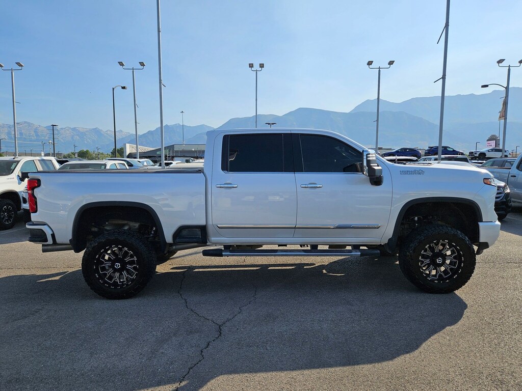 Used 2024 Chevrolet Silverado 3500HD High Country 4WD Crew Cab 159 High Country