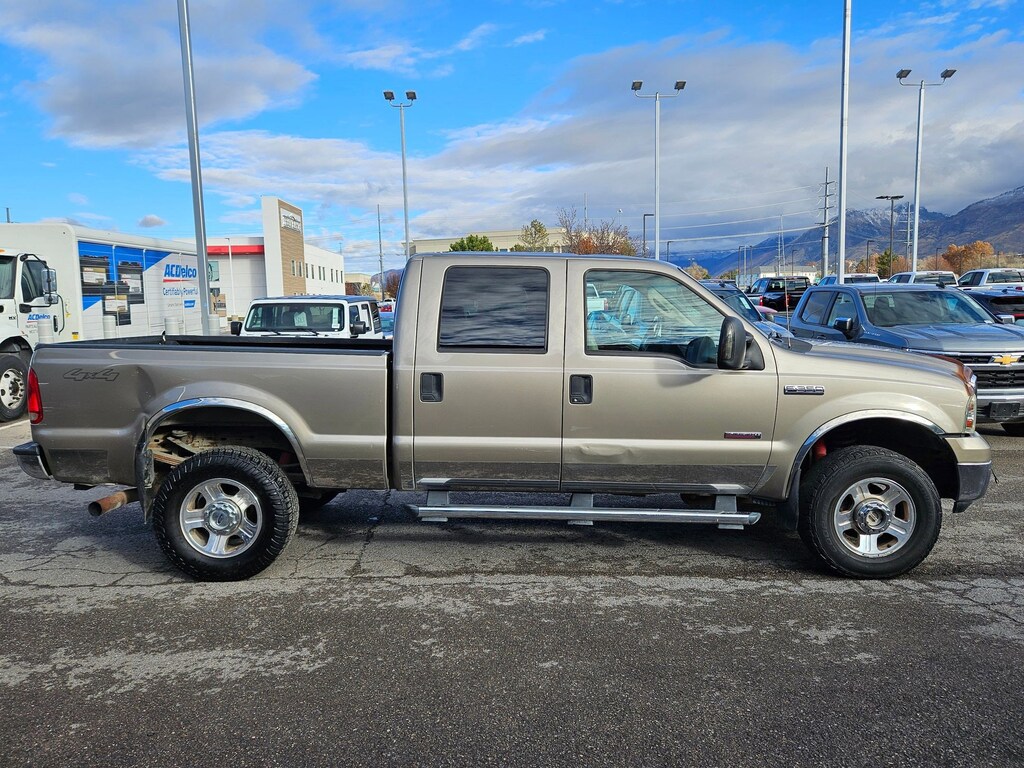 Used 2005 Ford Super Duty F-350 SRW Lariat