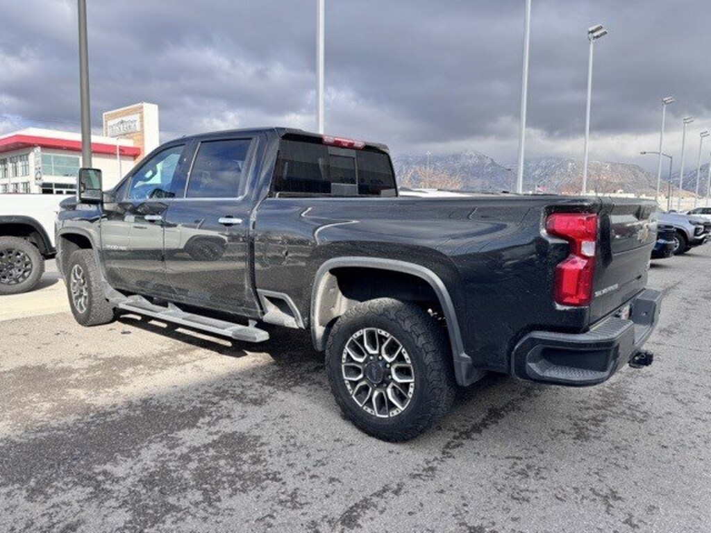 Used 2022 Chevrolet Silverado 3500HD High Country 4WD Crew Cab 159 High Country
