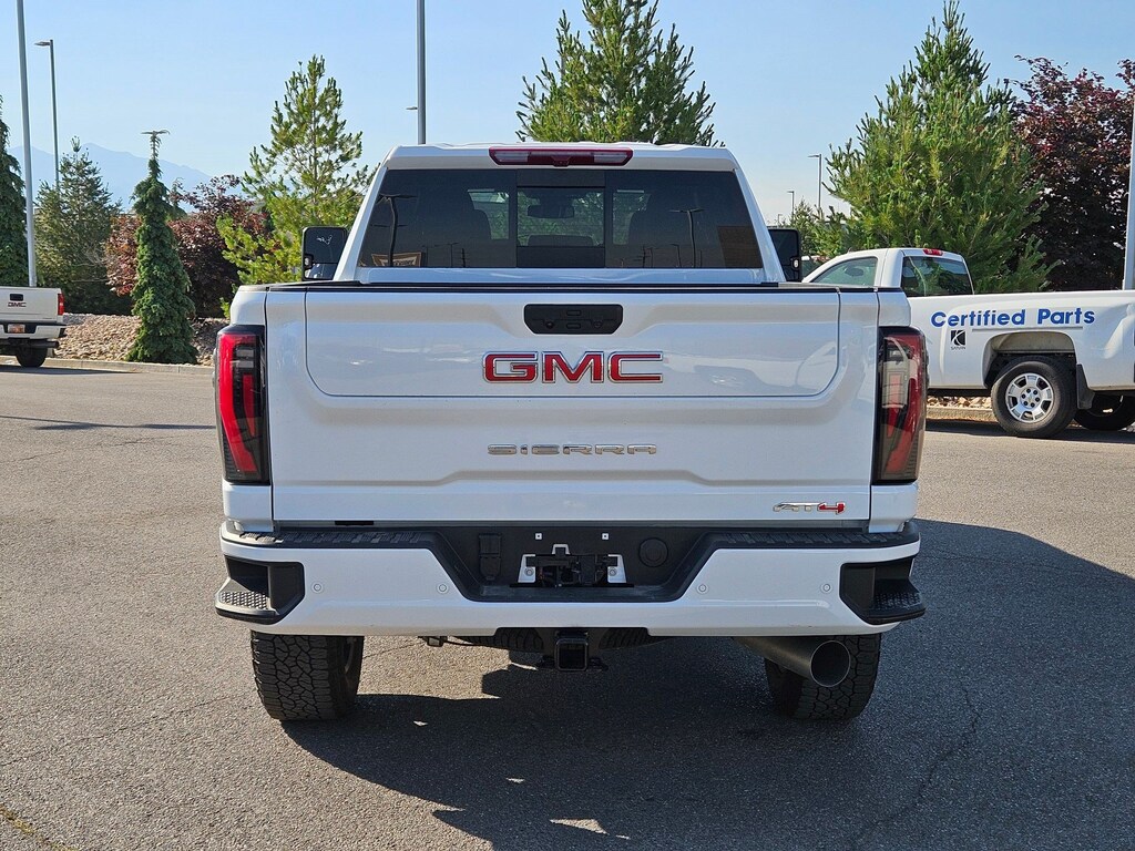 Used 2026 GMC Sierra 2500HD AT4 4WD Crew Cab 159 AT4