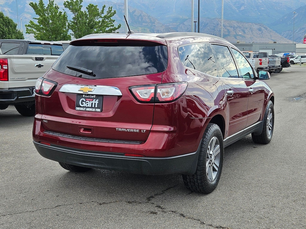 Used 2015 Chevrolet Traverse LT AWD LT w/2LT