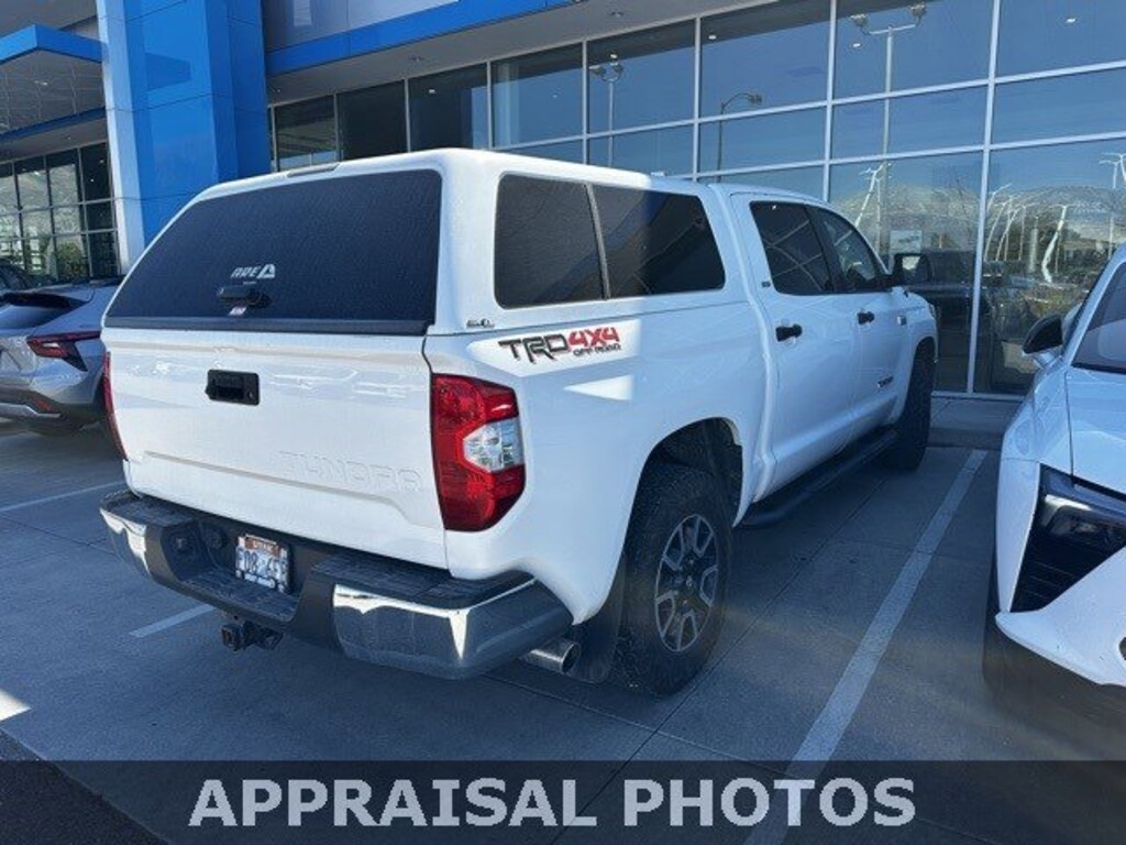 Used 2018 Toyota Tundra 4WD SR5 SR5 CrewMax 5.5 Bed 5.7L