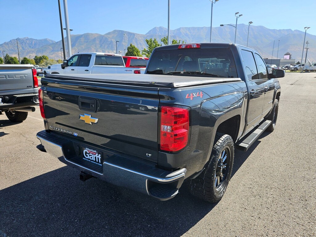Used 2018 Chevrolet Silverado 1500 LT 4WD Crew Cab 143.5 LT w/1LT