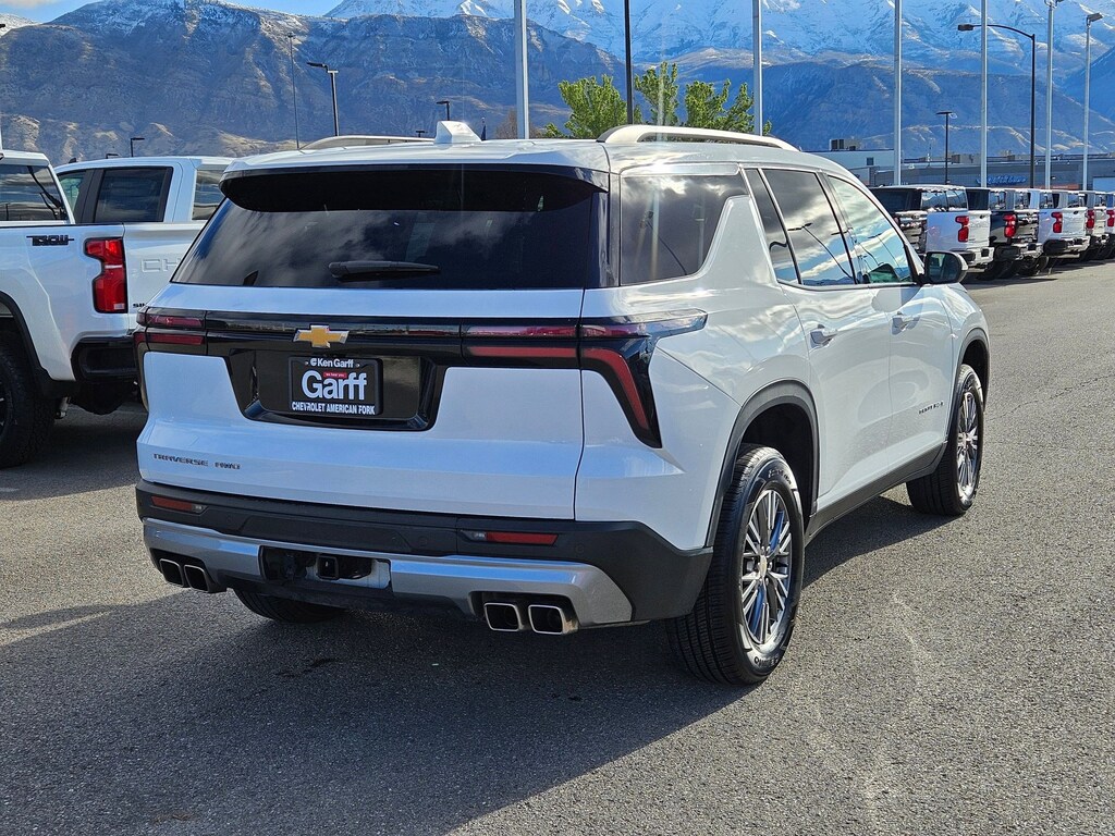 Used 2025 Chevrolet Traverse AWD LT AWD LT w/2LT
