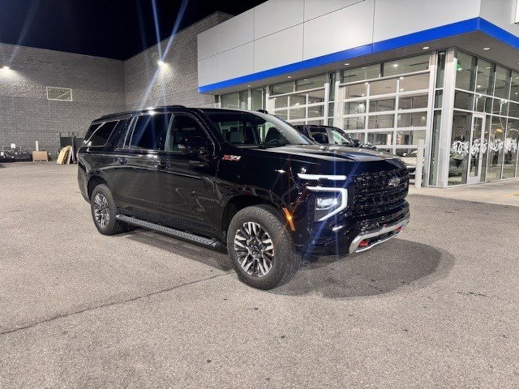 Used 2025 Chevrolet Suburban Z71 4WD Z71