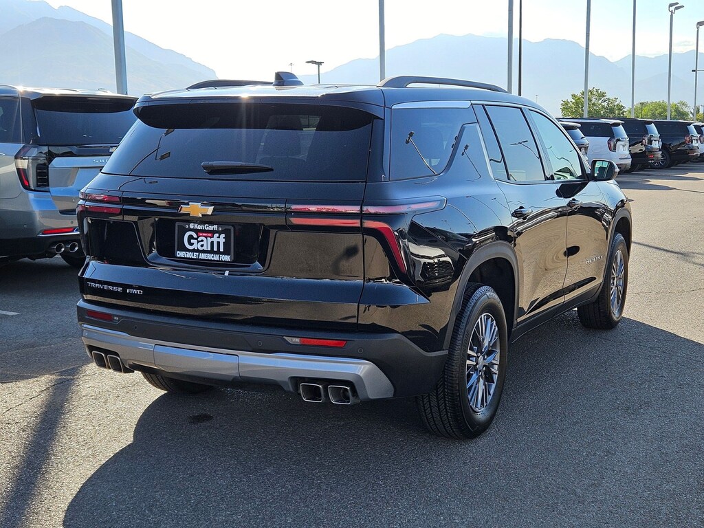 Used 2026 Chevrolet Traverse AWD LT AWD LT w/2LT