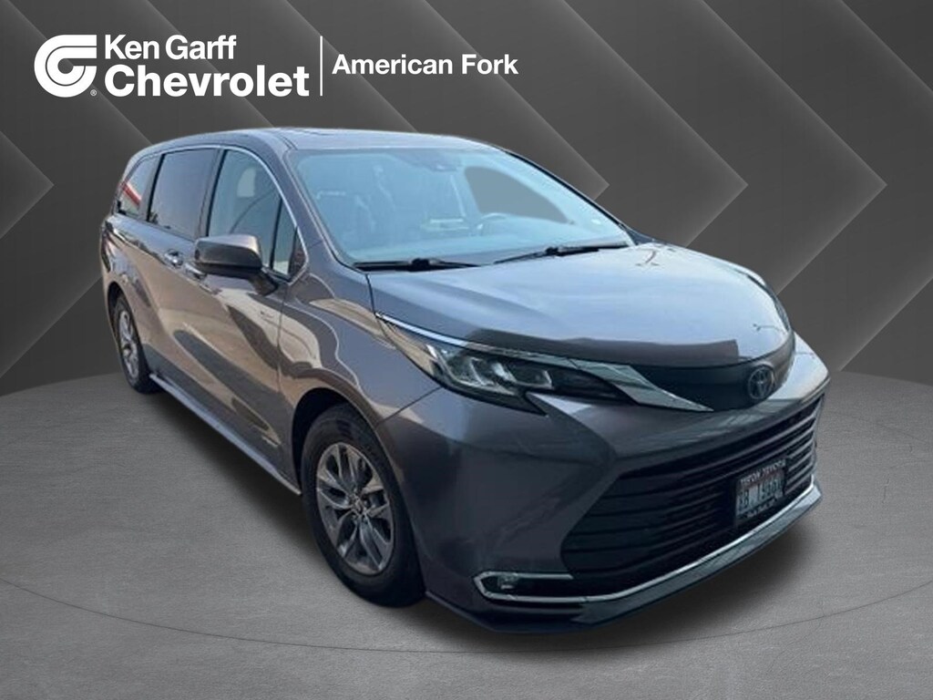 Used 2021 Toyota Sienna XLE XLE AWD 7-Passenger