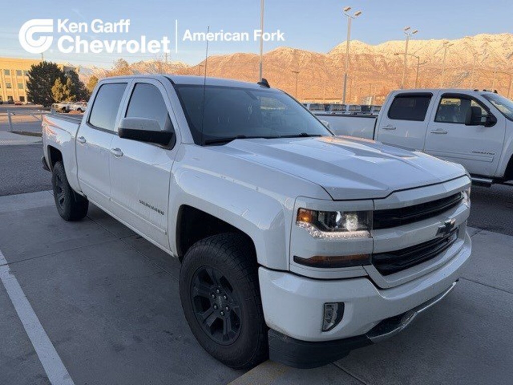 Used 2018 Chevrolet Silverado 1500 LT 4WD Crew Cab 143.5 LT w/2LT