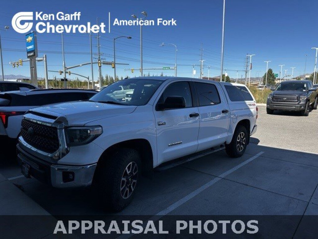 Used 2018 Toyota Tundra 4WD SR5 SR5 CrewMax 5.5 Bed 5.7L