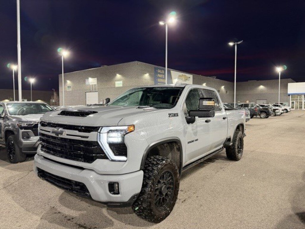 Used 2024 Chevrolet Silverado 3500HD LTZ 4WD Crew Cab 159 LTZ