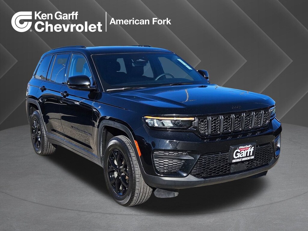 Used 2024 Jeep Grand Cherokee Altitude Altitude 4x4