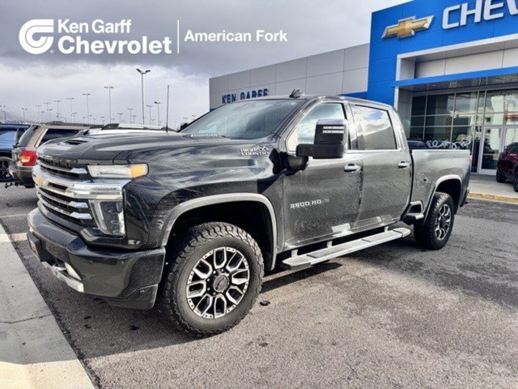 Used 2022 Chevrolet Silverado 3500HD High Country 4WD Crew Cab 159 High Country