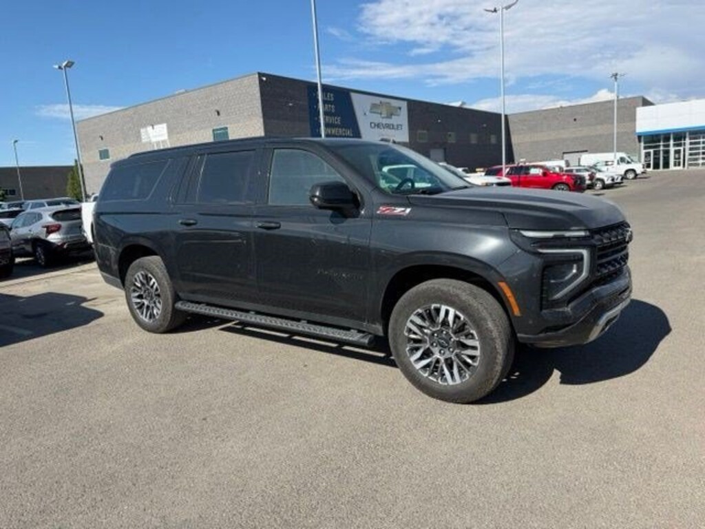 Used 2025 Chevrolet Suburban Z71 4WD Z71