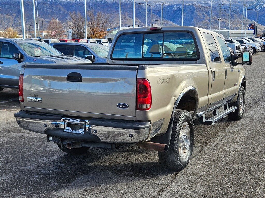 Used 2005 Ford Super Duty F-350 SRW Lariat