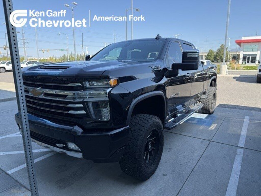 Used 2023 Chevrolet Silverado 3500HD High Country 4WD Crew Cab 159 High Country