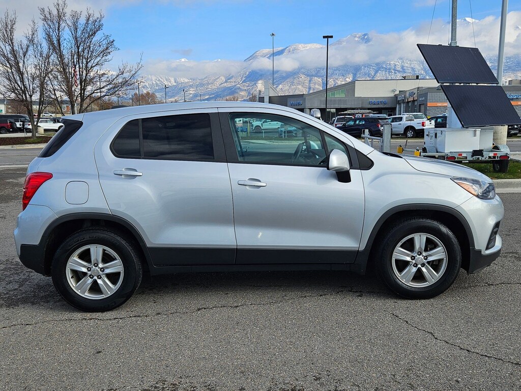 Used 2019 Chevrolet Trax LS FWD LS