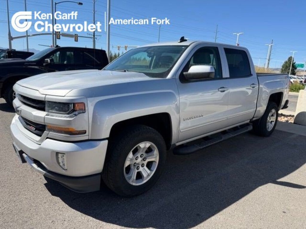 Used 2018 Chevrolet Silverado 1500 LT 4WD Crew Cab 143.5 LT w/2LT