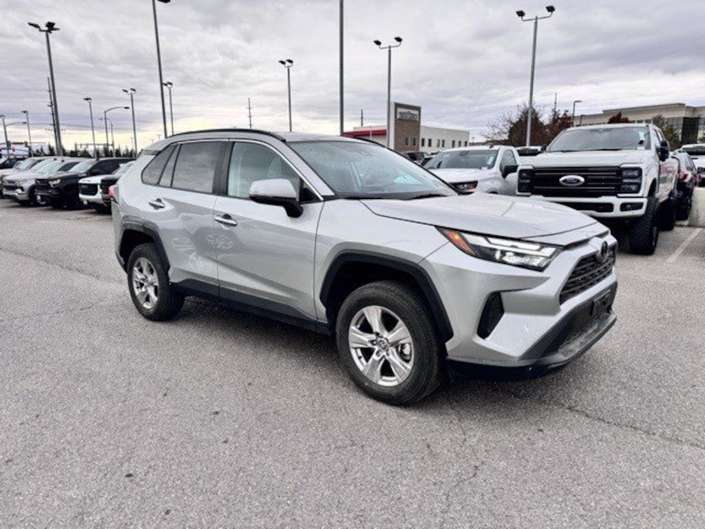 Used 2025 Toyota RAV4 XLE XLE AWD