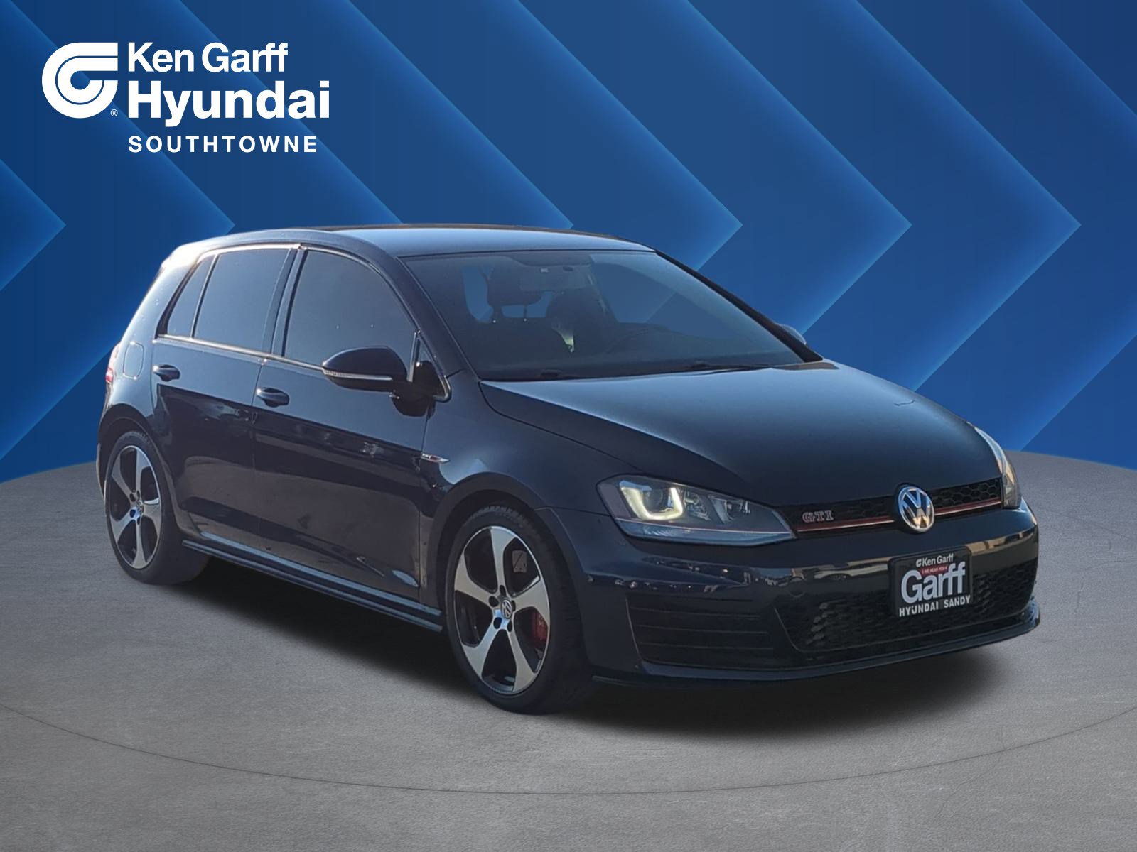 2017 Volkswagen Golf GTI Sport's photo