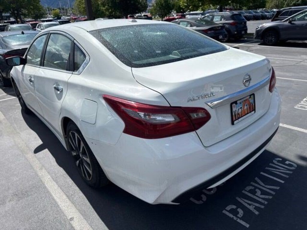 Used 2018 Nissan Altima 2.5 SV Sedan