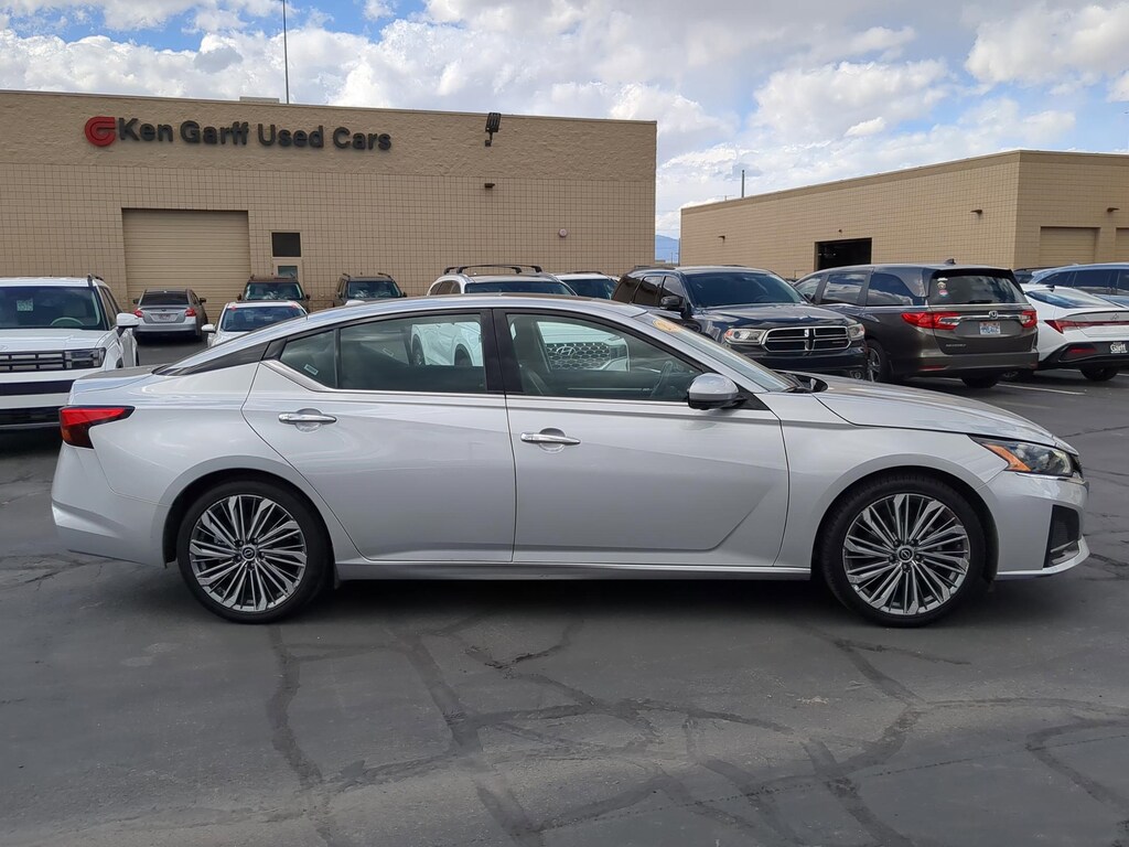 Used 2024 Nissan Altima 2.5 SL Sedan