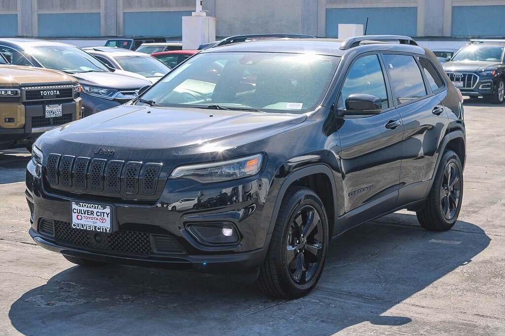 Used 2021 Jeep Cherokee Latitude Plus SUV