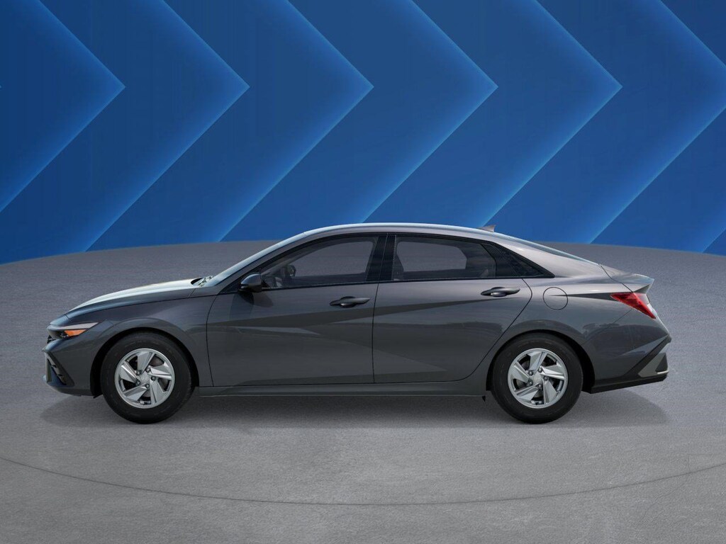 New 2025 Hyundai Elantra SE Sedan