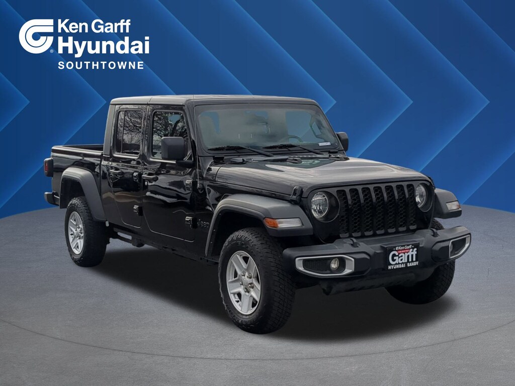 Used 2023 Jeep Gladiator Sport Truck Crew Cab
