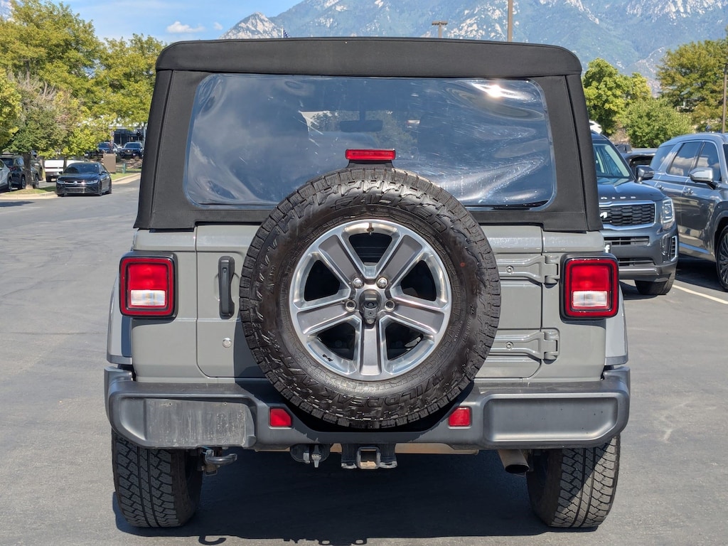 Used 2020 Jeep Wrangler Unlimited Sahara SUV