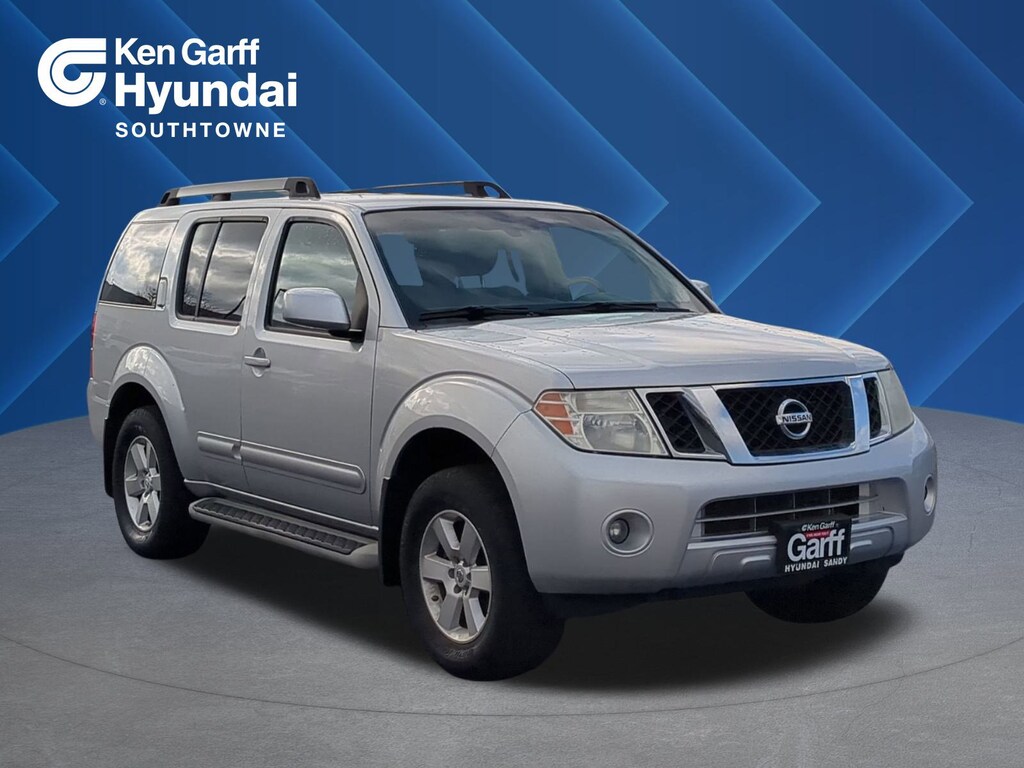 Used 2011 Nissan Pathfinder SV SUV