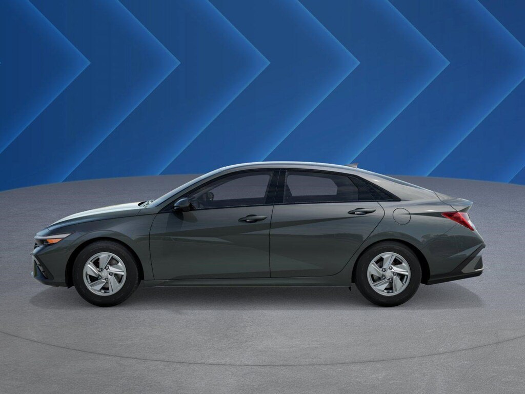 New 2025 Hyundai Elantra SE Sedan