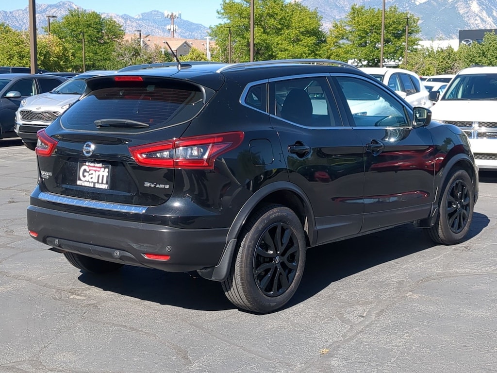 Used 2020 Nissan Rogue Sport SV SUV