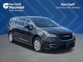 2023 Chrysler Pacifica Touring L Van Passenger Van