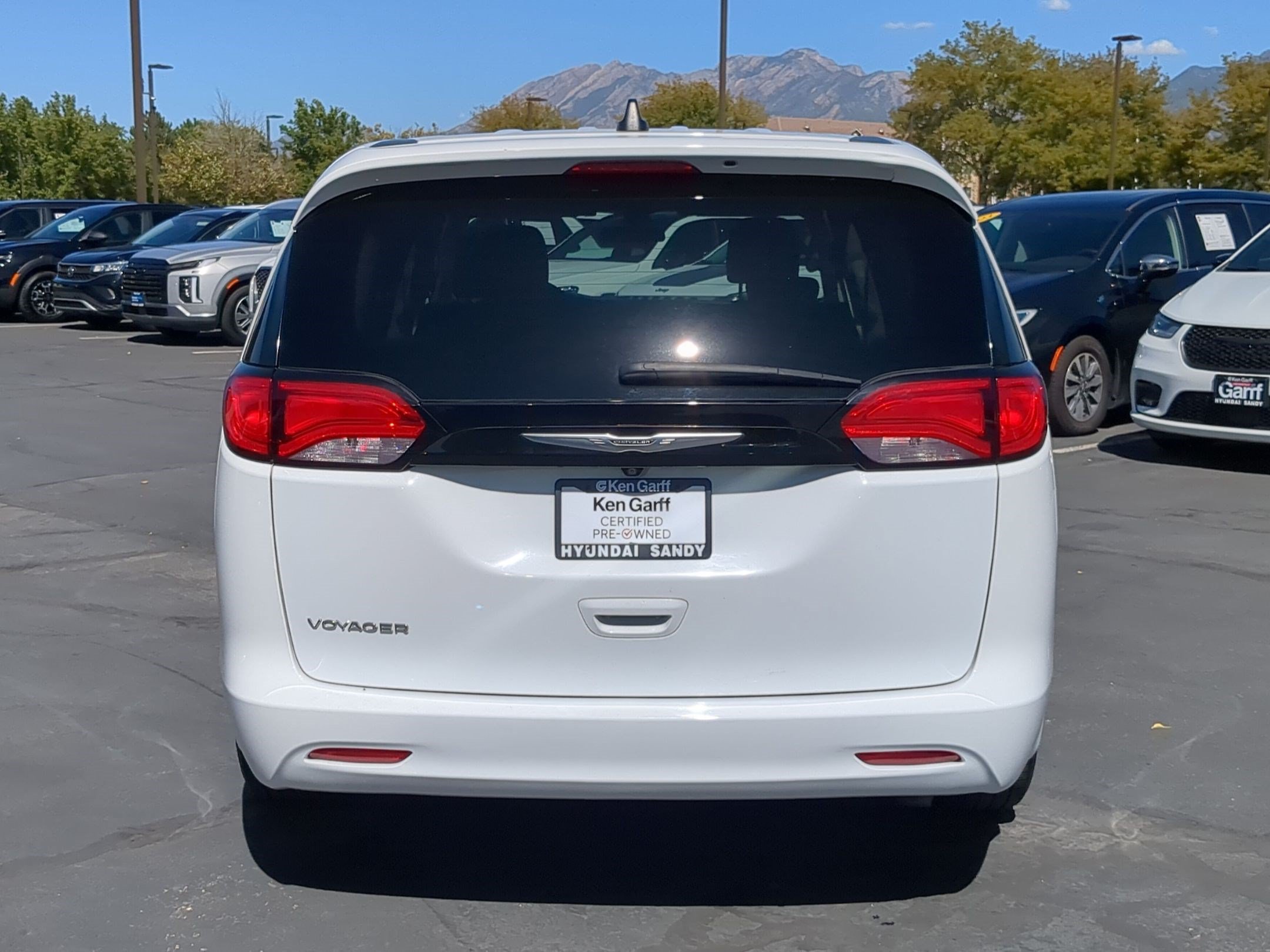 Used 2022 Chrysler Voyager LX Van Passenger Van