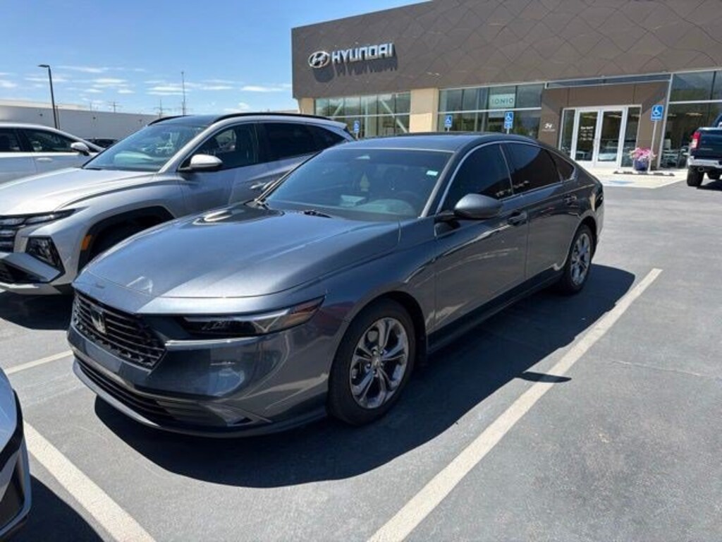 Used 2024 Honda Accord EX Sedan